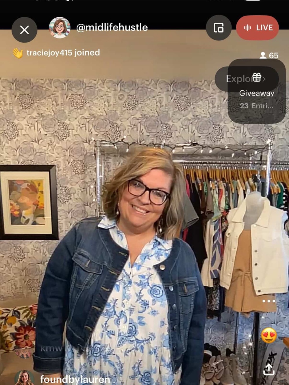 @MIDLIFEHUSTLE (INGRID) IS LIVE! NOTIFICATION FOR LIVE SHOWS! - Picture 2 of 6